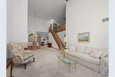 204 Jason Court, Bloomingdale, IL 60108 - Photo 4