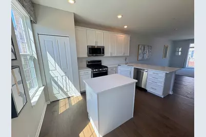1607 Carlstedt Drive, Batavia, IL 60510 - Photo 4