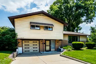 5539 La Palm Dr, Oak Forest, IL 60452 - Photo 1