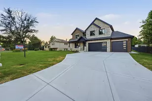 134 Holly Ave, Darien, IL 60561 - Photo 26