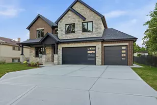 134 Holly Ave, Darien, IL 60561 - Photo 1