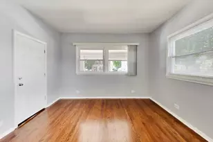 664 Lenox Ave E, Waukegan, IL 60085 - Photo 6