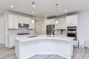 460 Watercress Dr, Aurora, IL 60504 - Photo 6