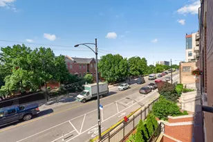 2633 W Belmont Ave, Chicago, IL 60618 - Photo 12