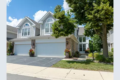 826 Fairmont Court, Des Plaines, IL 60018 - Photo 1