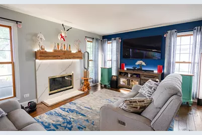 826 Fairmont Court, Des Plaines, IL 60018 - Photo 8