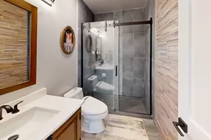 826 Fairmont Ct, Des Plaines, IL 60018 - Photo 26