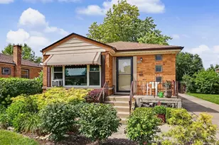 4996 Wick Dr, Oak Lawn, IL 60453 - Photo 1