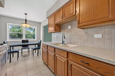 415 S Maple Avenue #503, Oak Park, IL 60302 - Photo 10