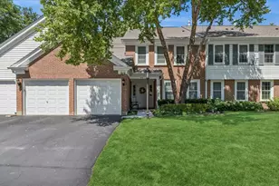 616 Edinburgh Ln, Prospect Heights, IL 60070 - Photo 1