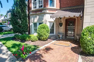 307 W Harris Ave, La Grange, IL 60525 - Photo 2