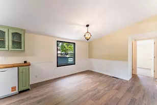 25 Cedar Ln, Sandwich, IL 60548 - Photo 4