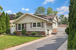 1569 Sherman Pl, Des Plaines, IL 60016 - Photo 2