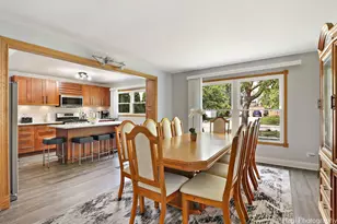 1569 Sherman Pl, Des Plaines, IL 60016 - Photo 32