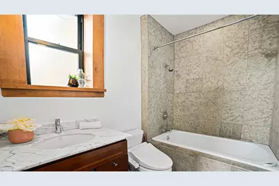 650 N Wood Street #3S, Chicago, IL 60622 - Photo 18