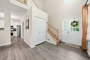 2759 Sheridan Ct, Naperville, IL 60563 - Photo 6