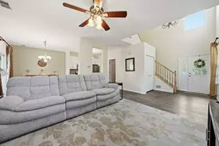 2759 Sheridan Ct, Naperville, IL 60563 - Photo 8