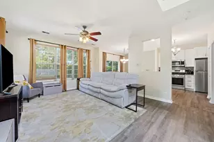 2759 Sheridan Ct, Naperville, IL 60563 - Photo 10
