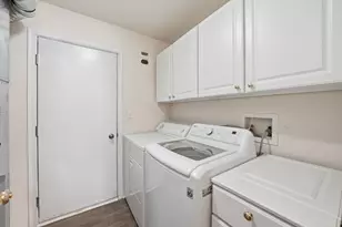 2759 Sheridan Ct, Naperville, IL 60563 - Photo 18