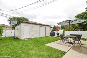 8709 Kedvale Ave, Skokie, IL 60076 - Photo 12