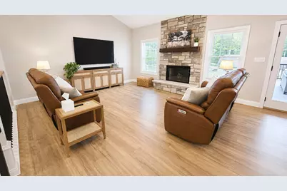 9807 Northridge Circle, Clifton, IL 61727 - Photo 2