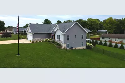 9807 Northridge Circle, Clifton, IL 61727 - Photo 32