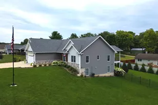 9807 Northridge Cir, Clifton, IL 61727 - Photo 32