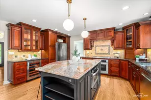 80 Bunting Ln, Naperville, IL 60565 - Photo 8