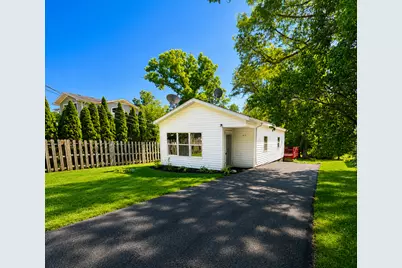 6415 N Shore Avenue, Spring Grove, IL 60081 - Photo 1