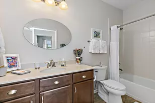 545 Autumn Cir, Pingree Grove, IL 60140 - Photo 12