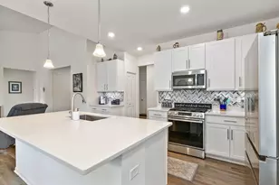 6706 Killala Dr, McHenry, IL 60050 - Photo 12