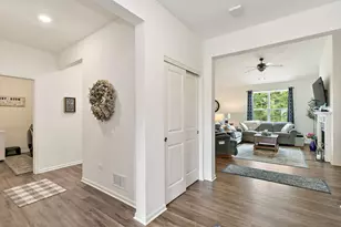 6706 Killala Dr, McHenry, IL 60050 - Photo 10