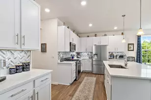 6706 Killala Dr, McHenry, IL 60050 - Photo 2