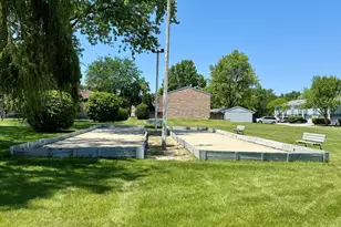 330 Elmwood Ln, Bloomingdale, IL 60108 - Photo 32