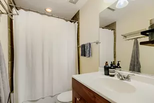 1806 W Rice St, Chicago, IL 60622 - Photo 12