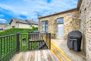 1806 W Rice St, Chicago, IL 60622 - Photo 16