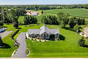 7887 Canterbury Ridge, South Beloit, IL 61080 - Photo 2