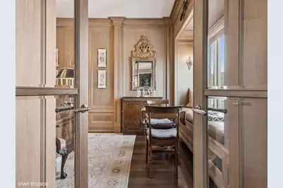 800 N Michigan Avenue #3501, Chicago, IL 60611 - Photo 8