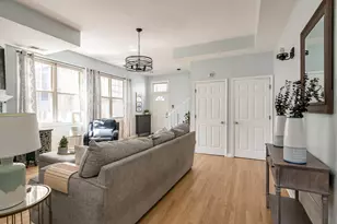 [Address not provided], Oak Park, IL 60302 - Photo 12