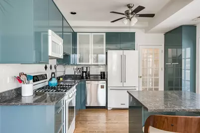[Address not provided], Oak Park, IL 60302 - Photo 4