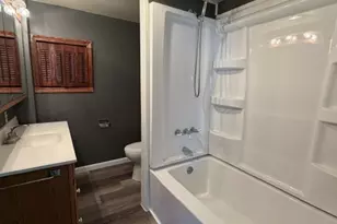 204 3rd St, Mendota, IL 61342 - Photo 6