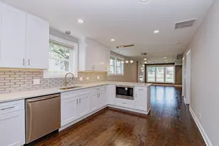 55 W 77th Pl, Chicago, IL 60620 - Photo 8
