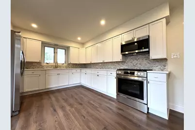 17835 Ridgewood Avenue, Lansing, IL 60438 - Photo 8