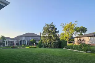 12817 S Surrey Ct, Palos Park, IL 60464 - Photo 22