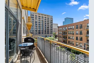 1910 S Indiana Avenue #417, Chicago, IL 60616 - Photo 12
