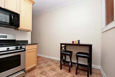 871 W Cornelia Avenue #1, Chicago, IL 60657 - Photo 4