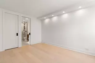 1030 N State St, Chicago, IL 60610 - Photo 14