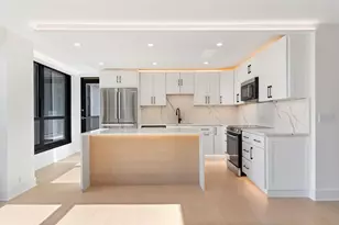 1030 N State St, Chicago, IL 60610 - Photo 8