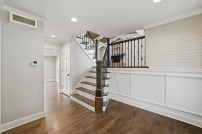 [Address not provided], Morton Grove, IL 60053 - Photo 6
