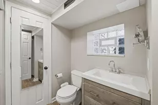 [Address not provided], Morton Grove, IL 60053 - Photo 32